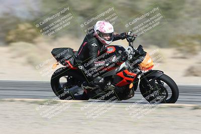 media/Dec-01-2025-Moto Forza (Mon) [[2daa91e15f]]/3-Beginner Group/Session 2 (Turn 7 Inside Pans)/